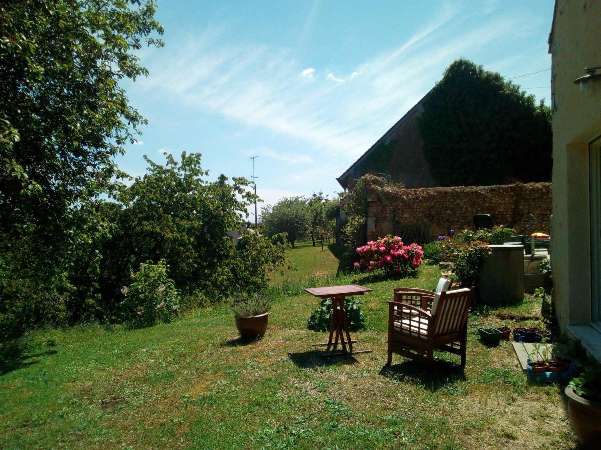 Bed and Breakfast Au Calme Houssay  Zewnętrze zdjęcie