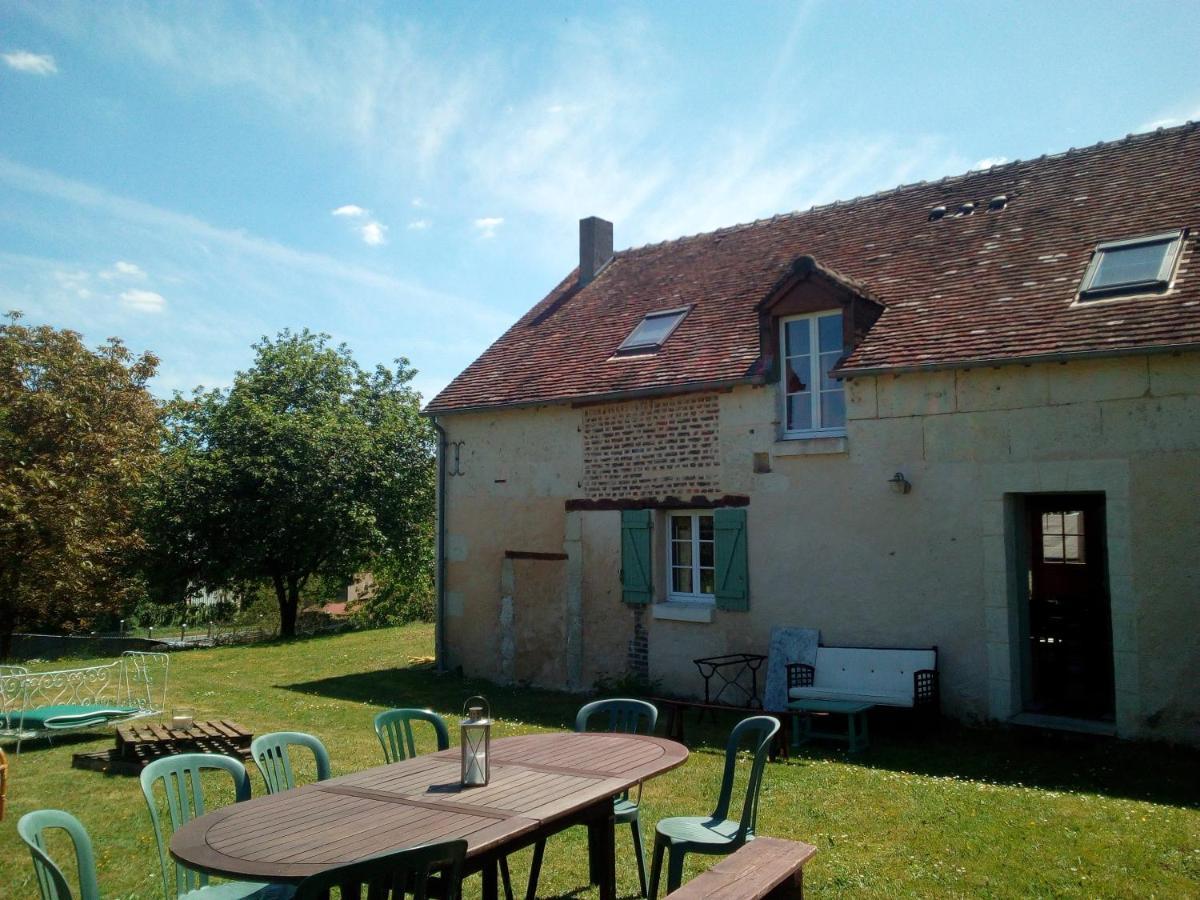Bed and Breakfast Au Calme Houssay  Zewnętrze zdjęcie